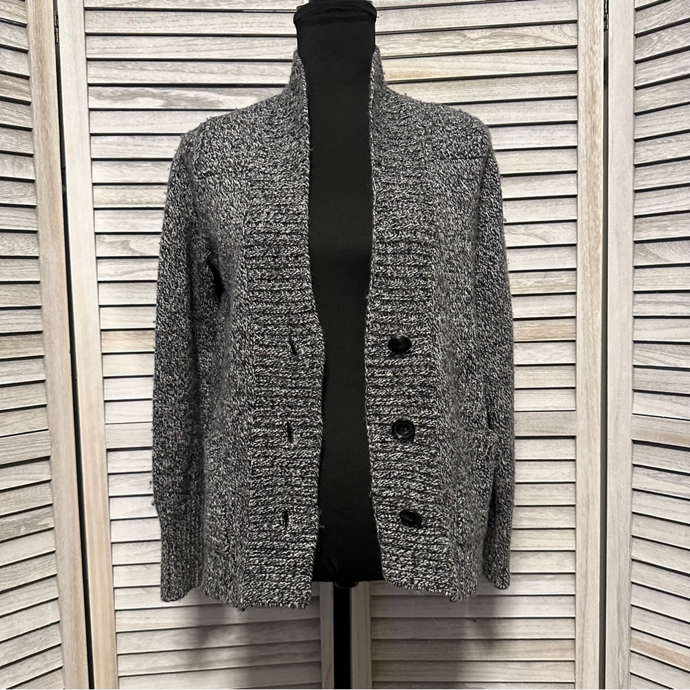 Eddie Bauer Black and White Knit Sweater